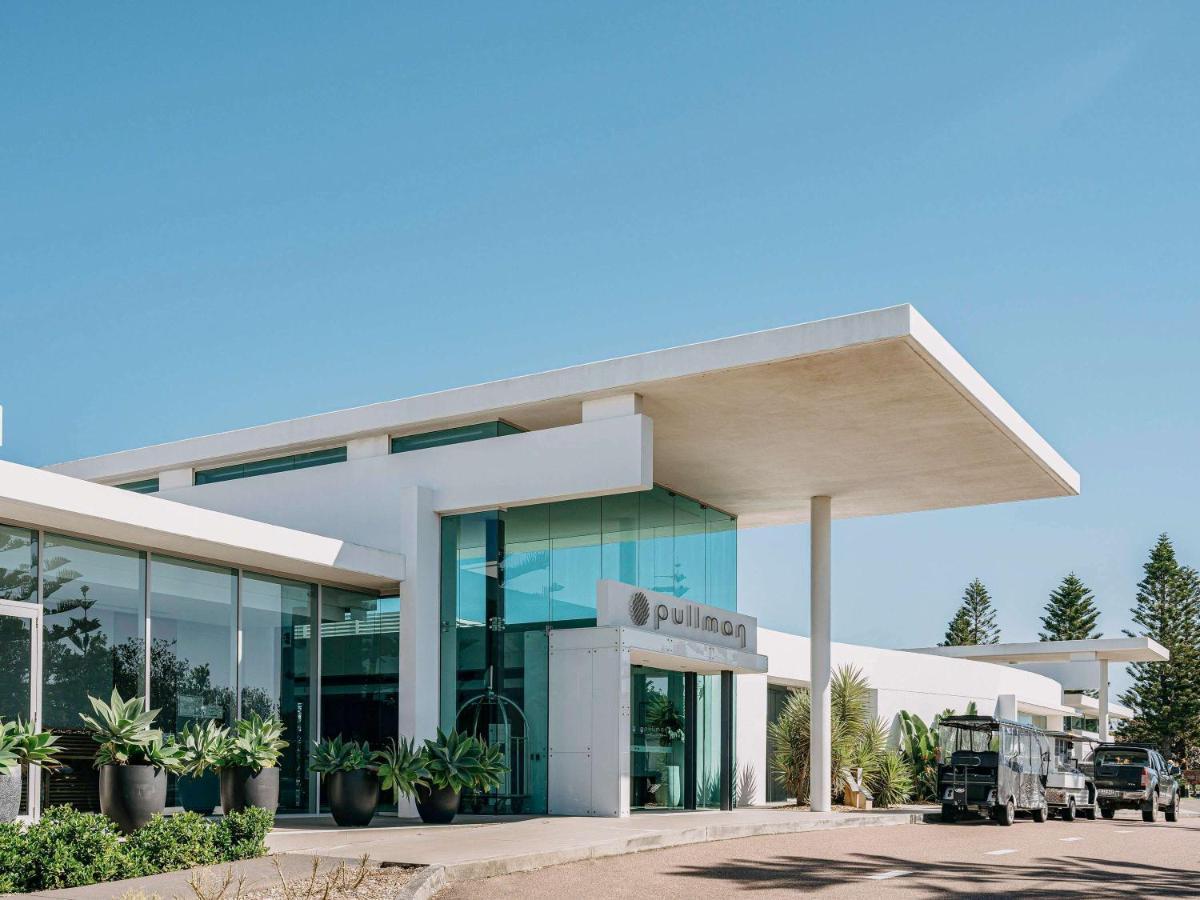 منتجع بولمان ماجينتا شورز المدخل المظهر الخارجي الصورة The clubhouse at the Royal Perth Golf Club